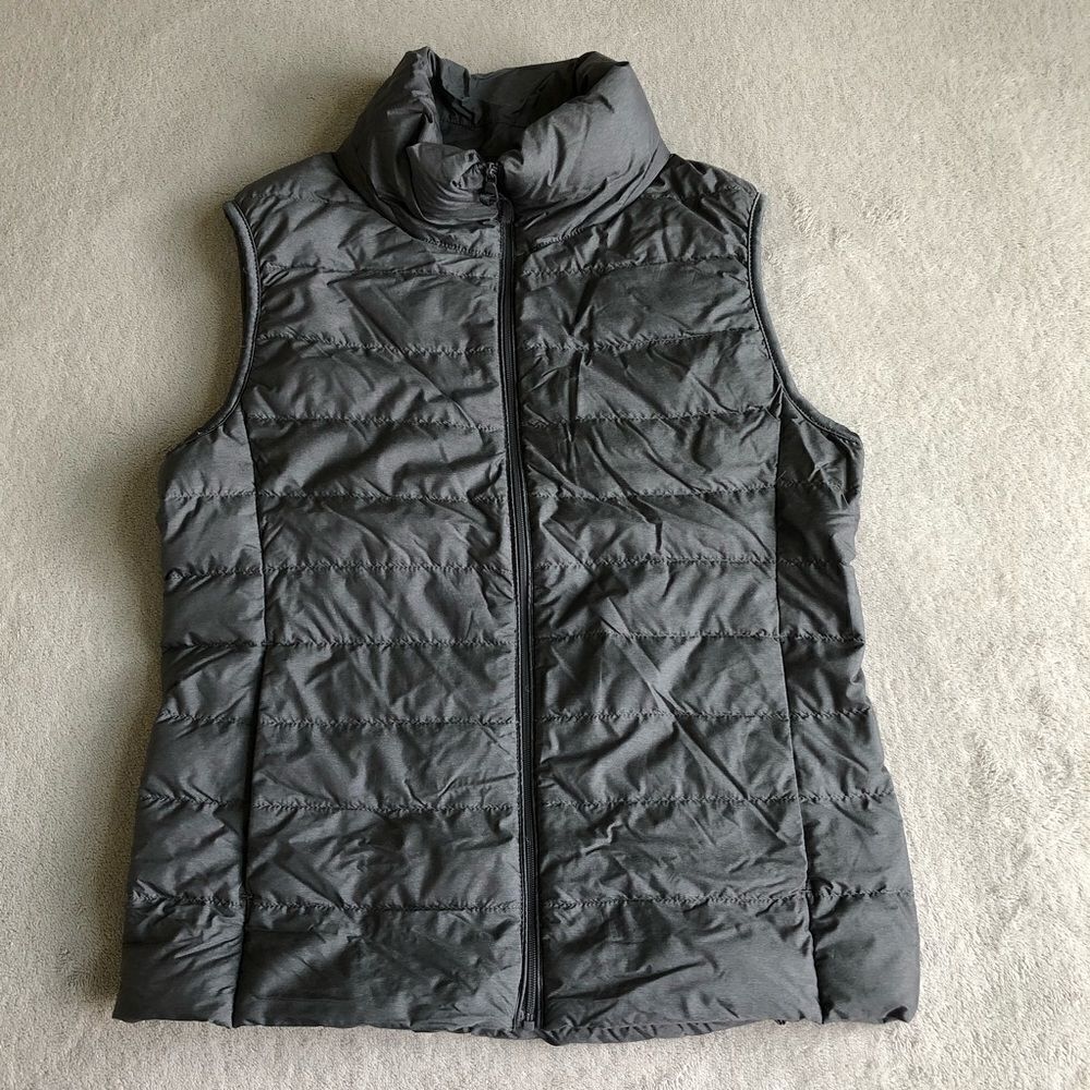Uniqlo Kids Lightweight Puffer Vest
